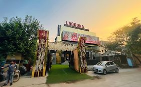 Hotel Lagoona And Banquet Hall Near D Mall , Pacific Mall Nsp Pitampura